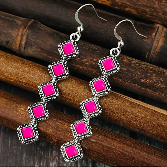 🆕 New Silver & Pink Geometric Drop Boho Earrings - Picture 4 of 8